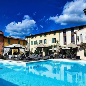 *** Aparthotel Corte Uccellanda Relais Italië